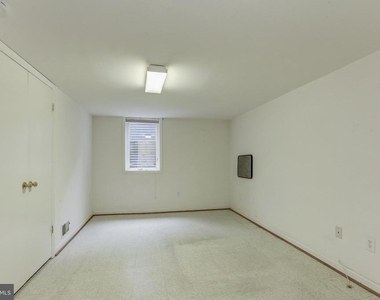 10008 Sinnott Drive - Photo Thumbnail 24