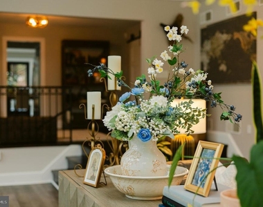 15841 York Road - Photo Thumbnail 13