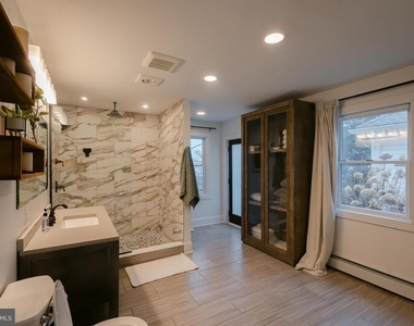 15841 York Road - Photo Thumbnail 74