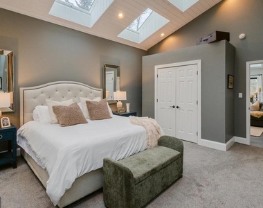 15841 York Road - Photo Thumbnail 65