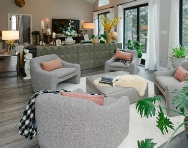 15841 York Road - Photo Thumbnail 17
