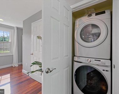 10533 Stevenson Road - Photo Thumbnail 15