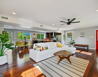 10533 Stevenson Road - Photo Thumbnail 29