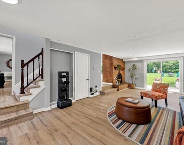 10533 Stevenson Road - Photo Thumbnail 30
