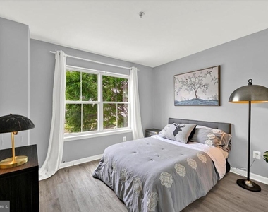 10533 Stevenson Road - Photo Thumbnail 12