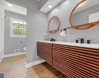 10533 Stevenson Road - Photo Thumbnail 47