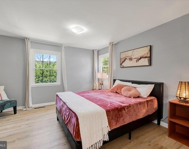 10533 Stevenson Road - Photo Thumbnail 46