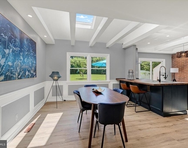 10533 Stevenson Road - Photo Thumbnail 27