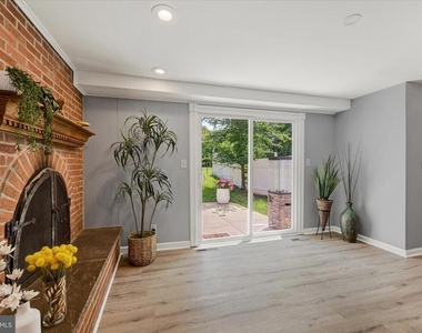 10533 Stevenson Road - Photo Thumbnail 32