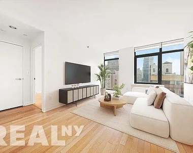 East 34th Street - Photo Thumbnail 2