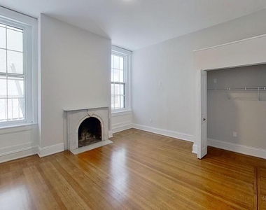 10 Chase Street E - Photo Thumbnail 53