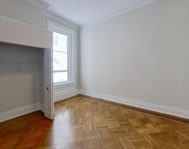 10 Chase Street E - Photo Thumbnail 42