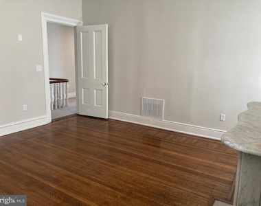 10 Chase Street E - Photo Thumbnail 28