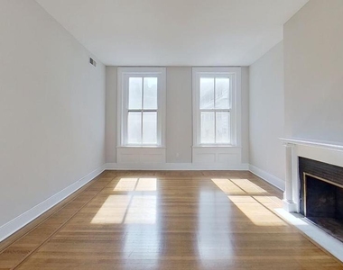 10 Chase Street E - Photo Thumbnail 58