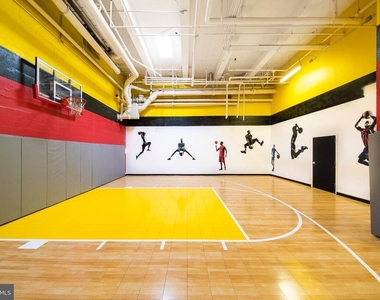 301 N Charles Street - Photo Thumbnail 30