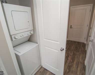 7 N Calvert Street - Photo Thumbnail 31