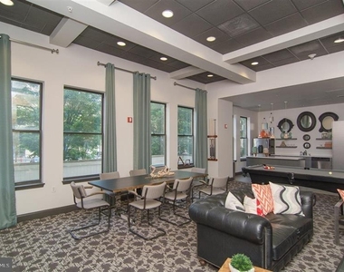 7 N Calvert Street - Photo Thumbnail 6