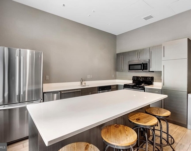 7 N Calvert Street - Photo Thumbnail 21