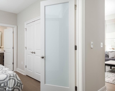 300 Saint Paul Place - Photo Thumbnail 26