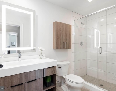 300 Saint Paul Place - Photo Thumbnail 42
