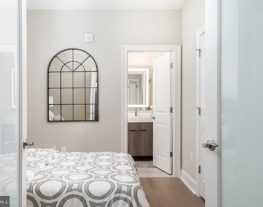300 Saint Paul Place - Photo Thumbnail 25