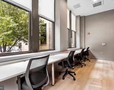 7 N Calvert Street - Photo Thumbnail 13