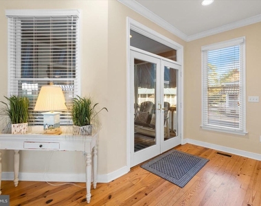 330 Garfield Parkway - Photo Thumbnail 13