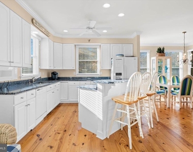 330 Garfield Parkway - Photo Thumbnail 24