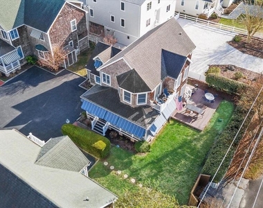 330 Garfield Parkway - Photo Thumbnail 6