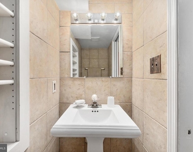 2145 California Street Nw - Photo Thumbnail 9