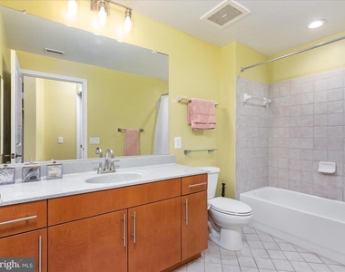 1390 Kenyon Street Nw - Photo Thumbnail 14