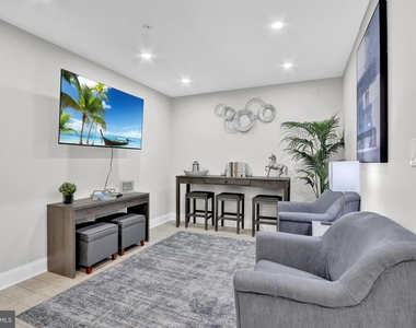 1167 Morse Street Ne - Photo Thumbnail 17
