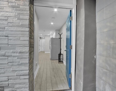 1167 Morse Street Ne - Photo Thumbnail 1