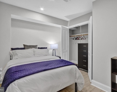 1167 Morse Street Ne - Photo Thumbnail 10