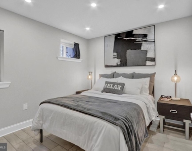 1167 Morse Street Ne - Photo Thumbnail 13