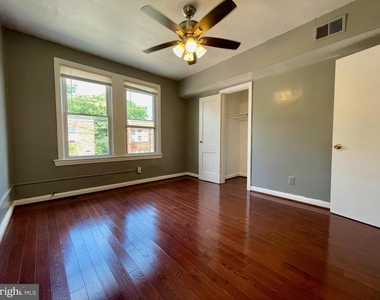 1858 Kendall Street Ne - Photo Thumbnail 11
