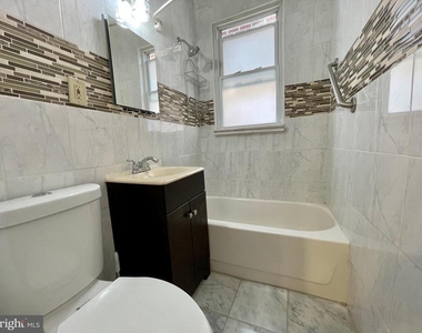 1858 Kendall Street Ne - Photo Thumbnail 15