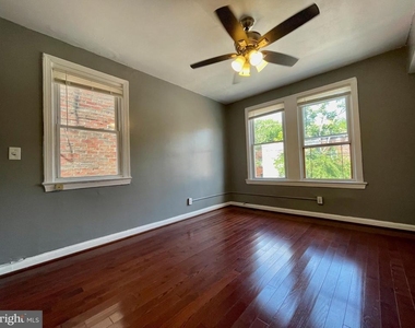 1858 Kendall Street Ne - Photo Thumbnail 9