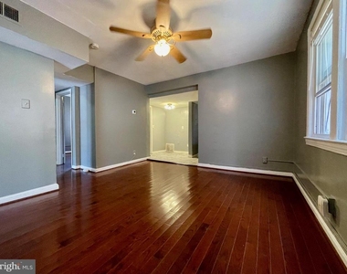 1858 Kendall Street Ne - Photo Thumbnail 5
