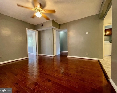 1858 Kendall Street Ne - Photo Thumbnail 4