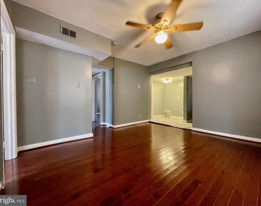 1858 Kendall Street Ne - Photo Thumbnail 6