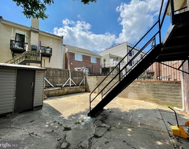1858 Kendall Street Ne - Photo Thumbnail 35