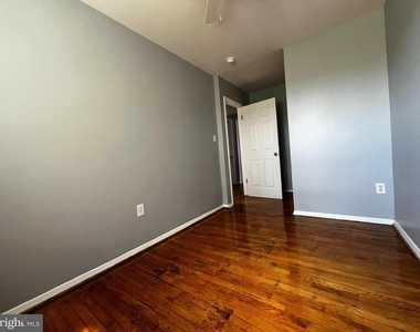 4930 Eads Place Ne - Photo Thumbnail 10