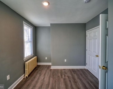 400 Douglas Street Ne - Photo Thumbnail 14