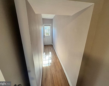 1819 Gales Street Ne - Photo Thumbnail 6