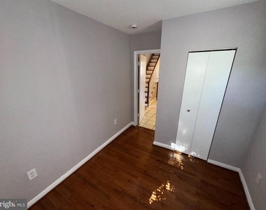 1819 Gales Street Ne - Photo Thumbnail 8