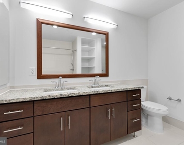880 New Jersey Avenue Se - Photo Thumbnail 11