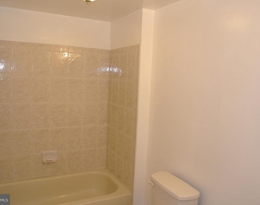 3216 28th Street Se - Photo Thumbnail 10