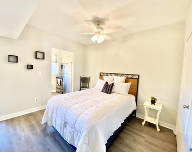 1608 - A Monticello Ave - Photo Thumbnail 3