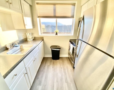 1608 - A Monticello Ave - Photo Thumbnail 2